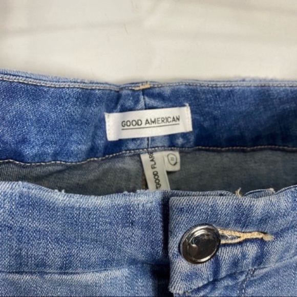 GOOD AMERICAN Jeans The Good Flare Frayed Hem High Waist - Picture 4 of 8
